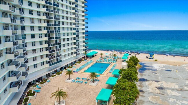 Building Photo - 3725 S Ocean Dr