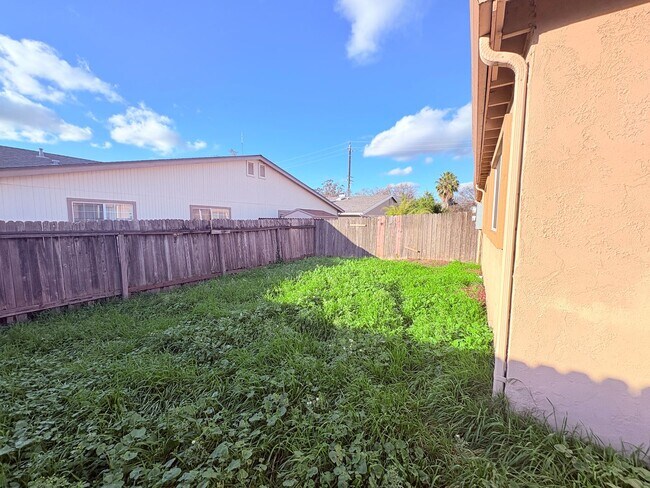 Building Photo - 4219 Casa Blanca Ln