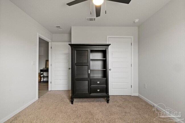 Building Photo - 9336 Tara Cir