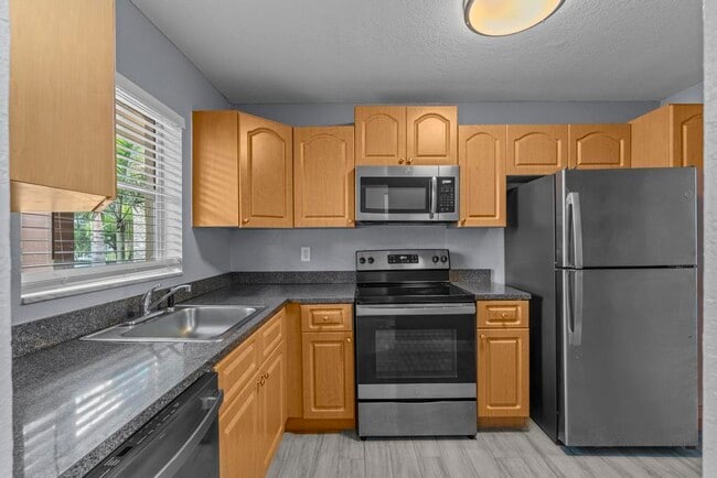 Building Photo - 120 Sparrow Dr