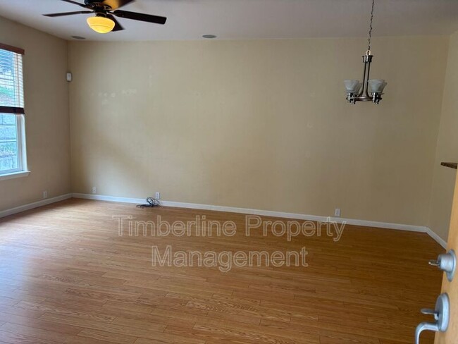 Building Photo - 4096 Diamond Ridge View