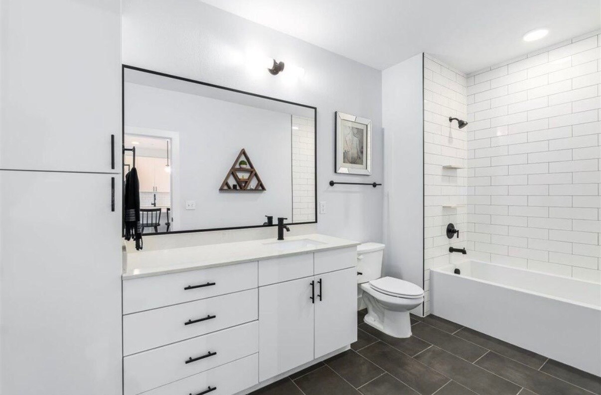 Building Photo - 3101 Govalle Ave