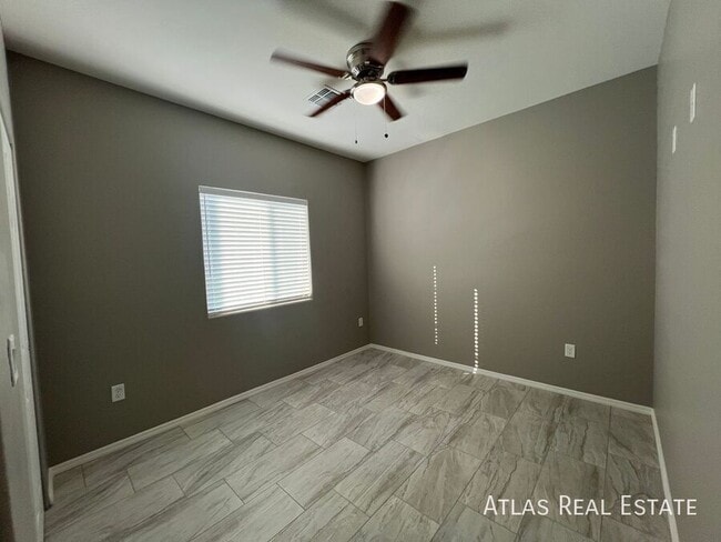 Building Photo - 43 W Lester St