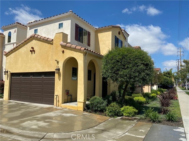 Building Photo - 9116 Florence Ave