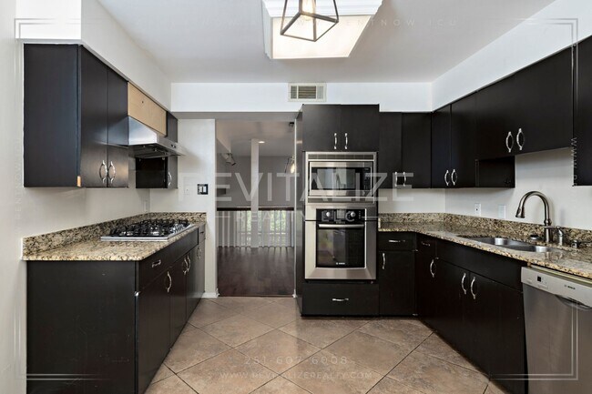Building Photo - **COMING SOON** Stunning 2 Bedroom/2.5 Bat...