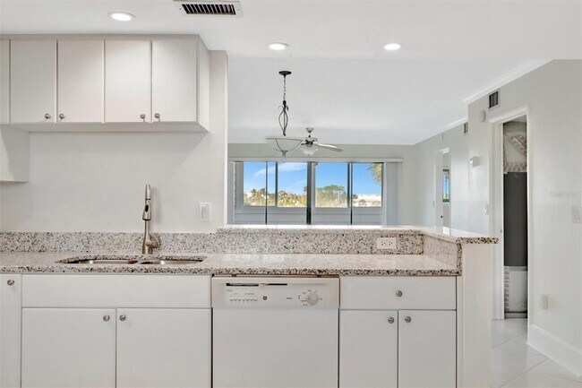 Building Photo - 9604 Cortez Rd W