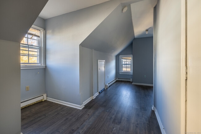 Building Photo - 56 Park Ave