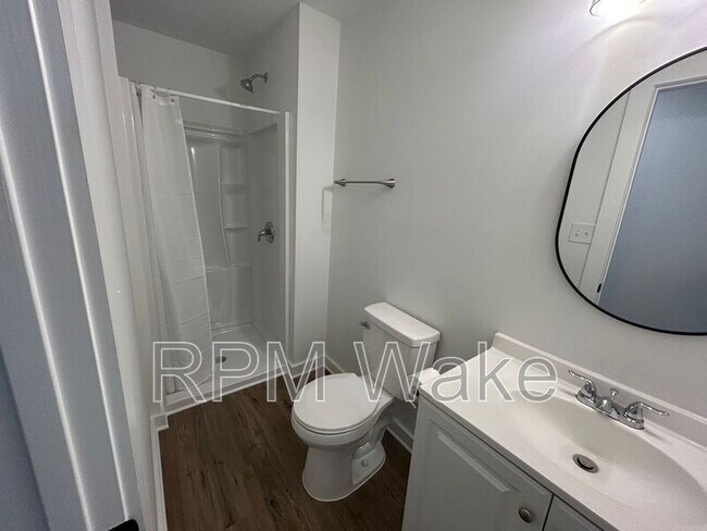 Building Photo - 2325 Quartz Ct