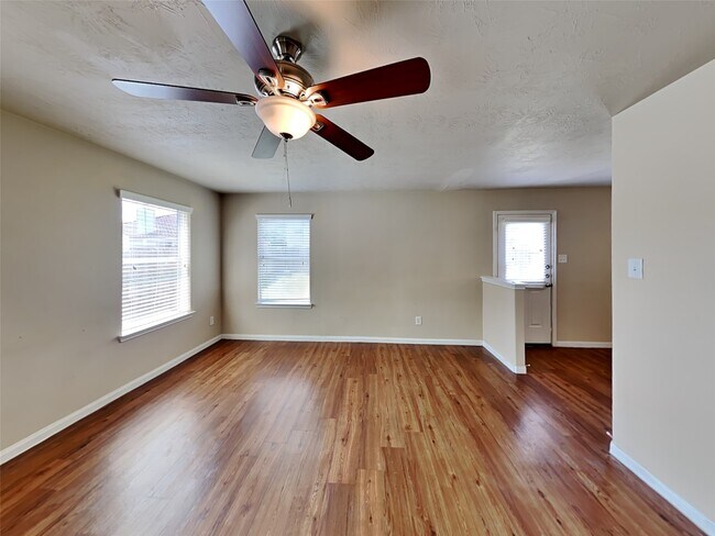 Building Photo - 5923 Stockholm Ct
