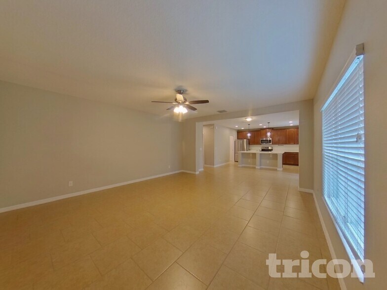 Building Photo - 9716 Kinmore Dr