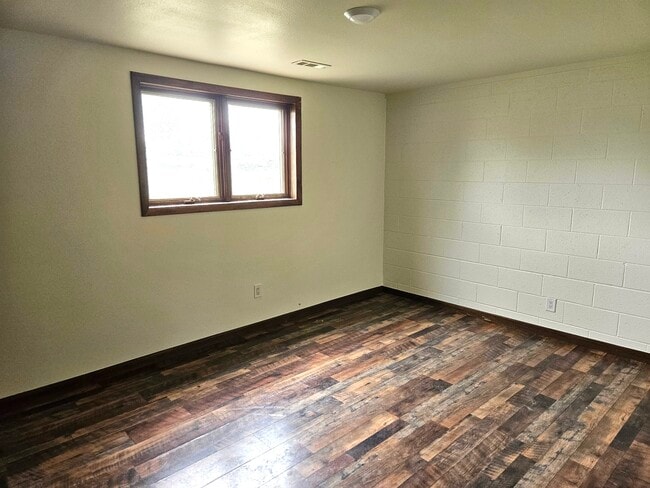 Building Photo - 738 S Watermelon Dr