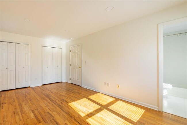 Building Photo - 170 Harrison Ave