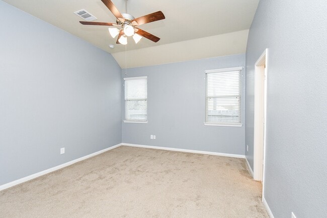 Building Photo - 2826 Whitman Dr