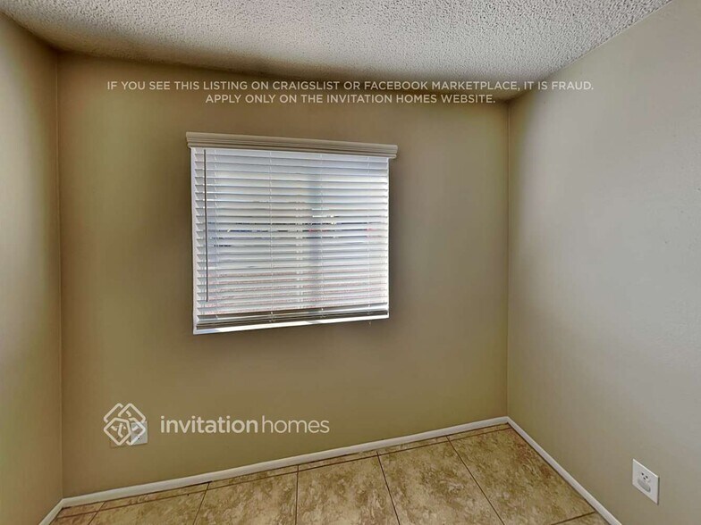 Building Photo - 7124 W Flower St