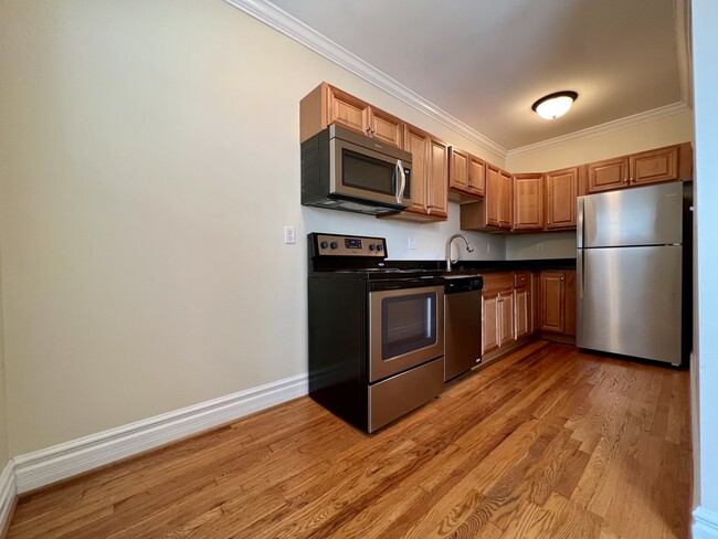 4245 West Pine Blvd. Studio A (103, 203, 303) - 4245 West Pine Ave