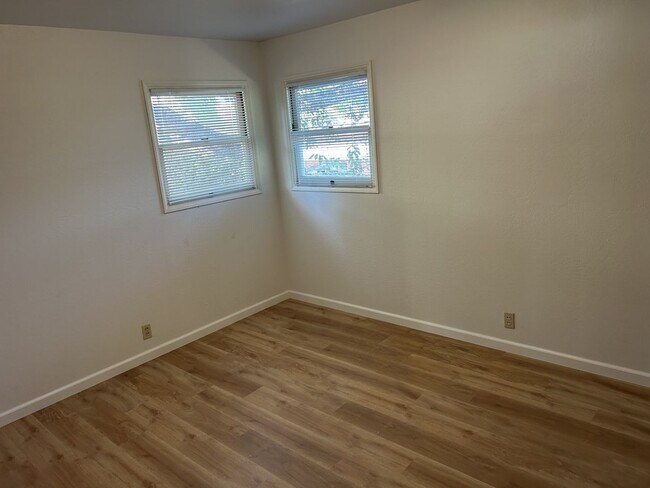 Building Photo - Beautiful 4 Bedroom, 2 Bath Eastside Vallejo Home