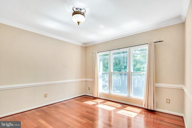 Building Photo - 21102 Raintree Ct