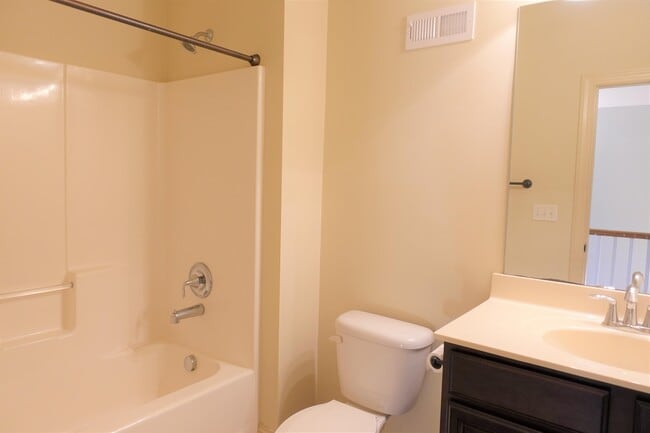 Building Photo - 210 Windthistle Dr