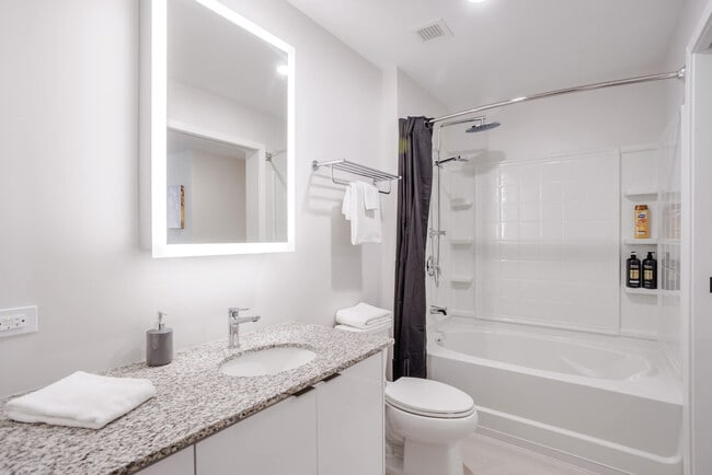 Building Photo - 9-JAN-JAN E 4th St