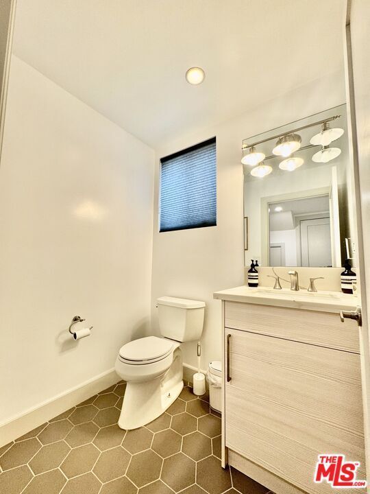 Building Photo - 2406 Glendale Ct