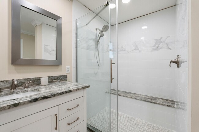 Building Photo - 5300 Jimmy Buffett Mem Hwy