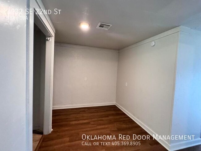 Building Photo - 3932 SE 22nd St