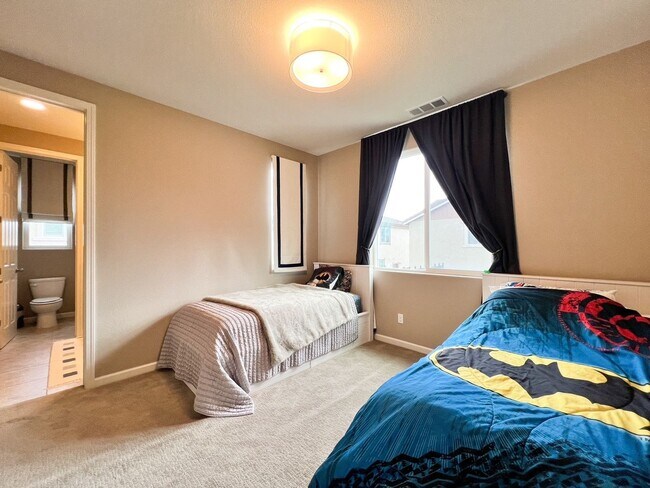 Building Photo - Modern Four-Bedroom Napa Home