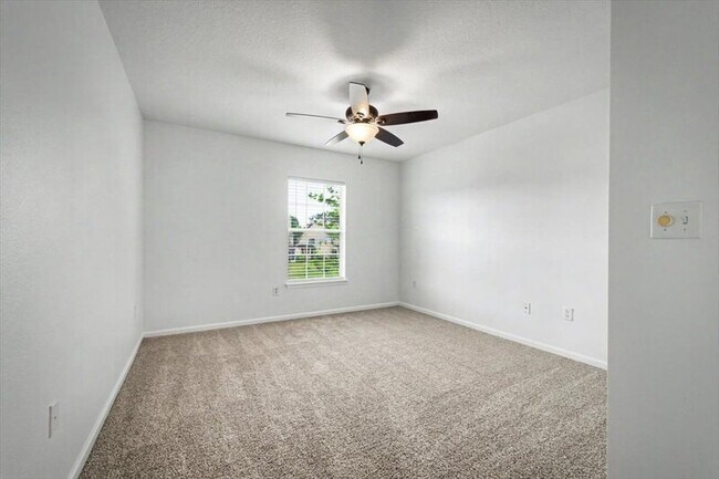 Building Photo - 7493 Devondale Way