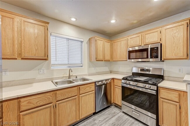 Building Photo - 3672 Moonlit Beach Ave