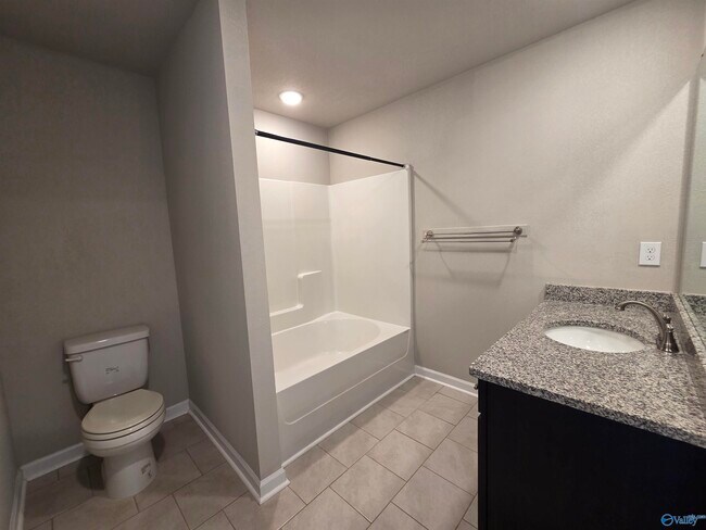 Building Photo - 122 Domingues Ave