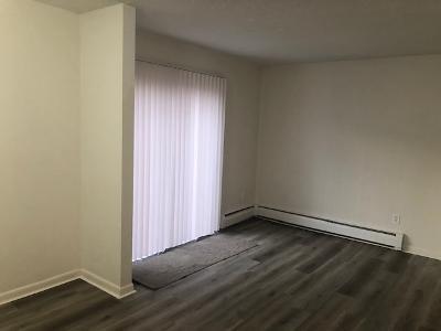 Building Photo - 244 Oakville Ave