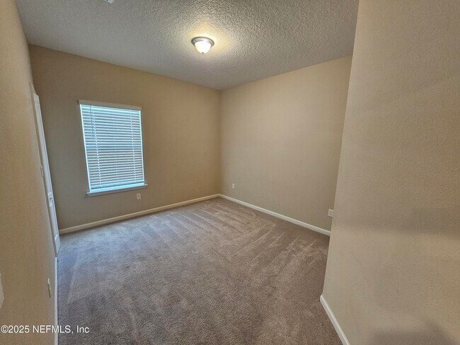 Building Photo - 6864 Crosby Falls Dr