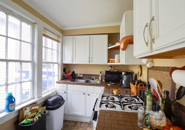 Building Photo - 25 George St