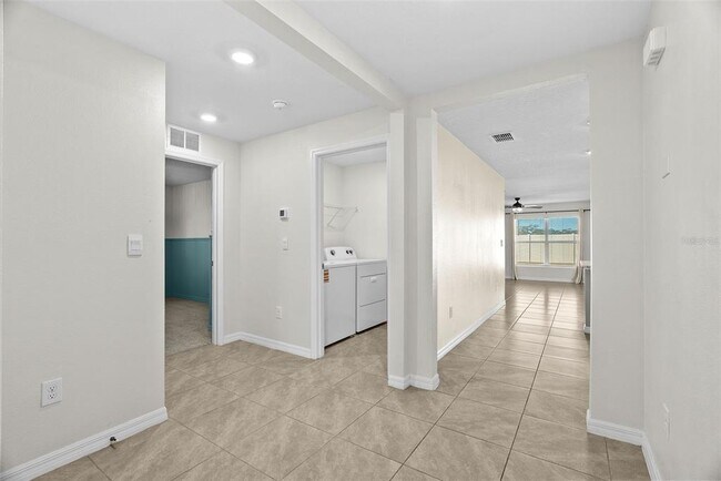 Building Photo - 13377 Mylion Wy