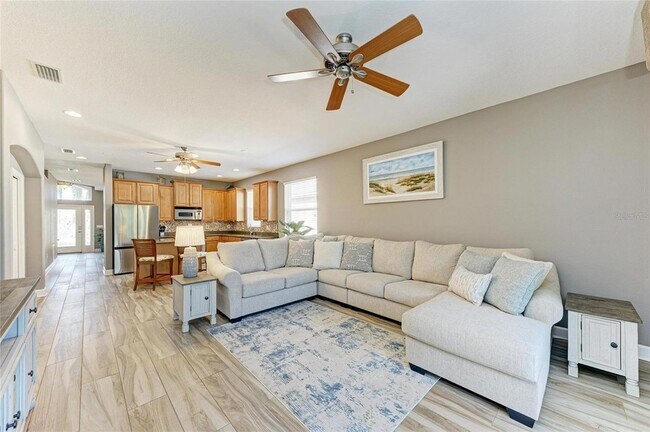 Building Photo - 135 River Enclave Ct