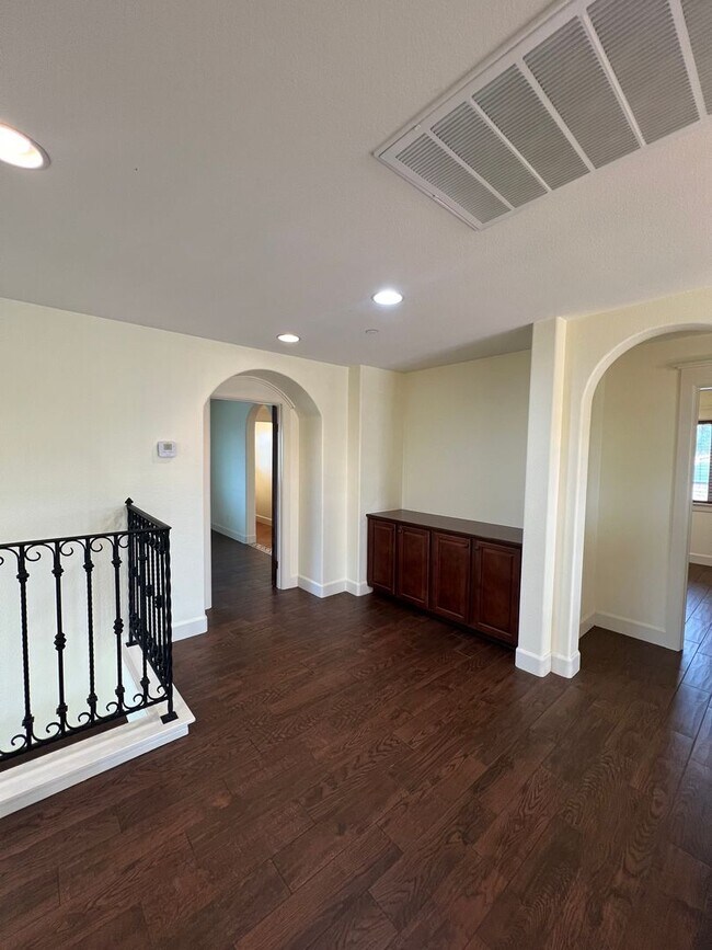Building Photo - 14816 Huckleberry Dr