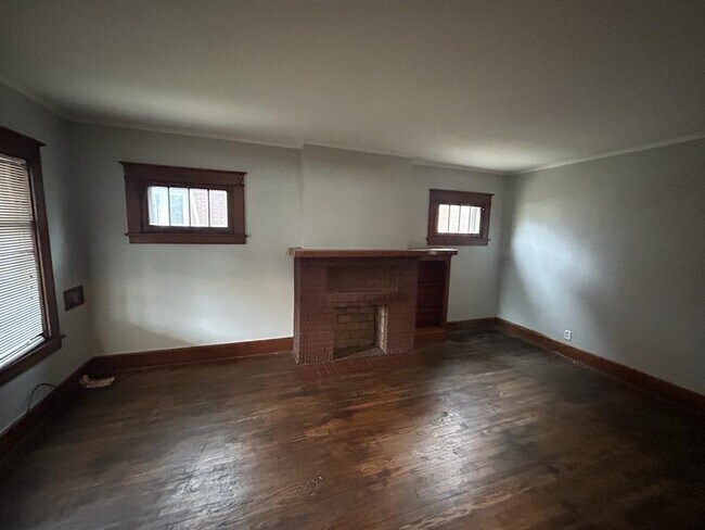 Building Photo - 59 N Brockway Ave