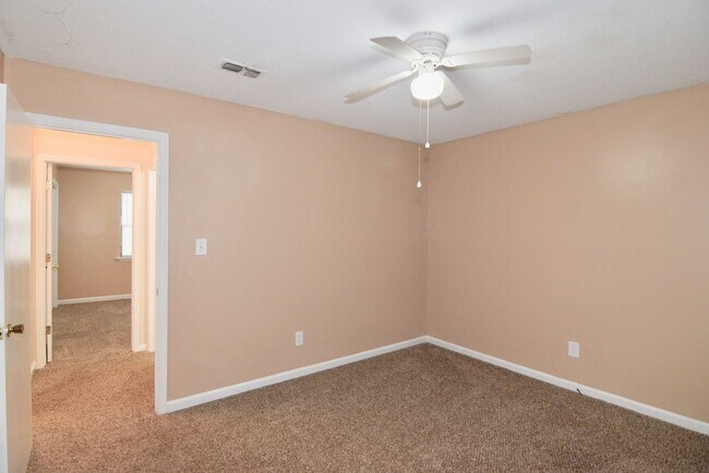 Building Photo - 4154 Arlington Rd