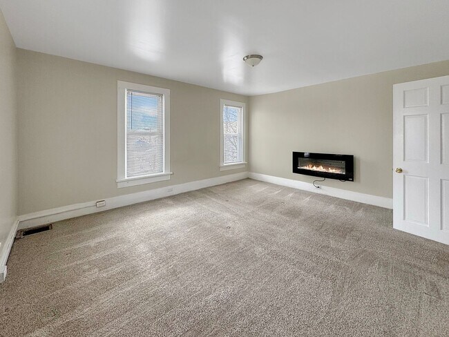 Building Photo - 471-473 West Fourth Street