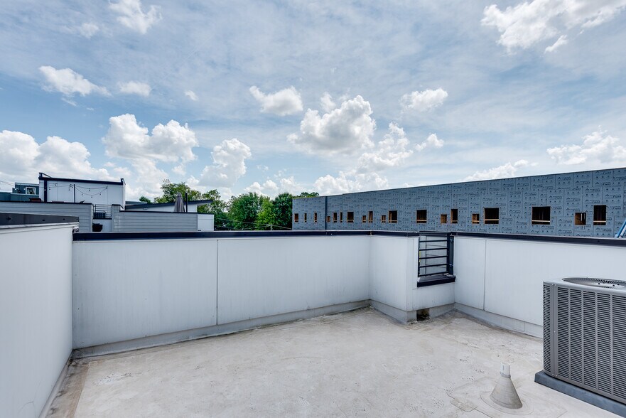 Building Photo - 415 Gartrell St SE
