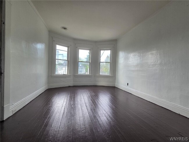 Building Photo - 67 Moeller St