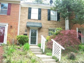 Building Photo - 760 Coventry Township Pl