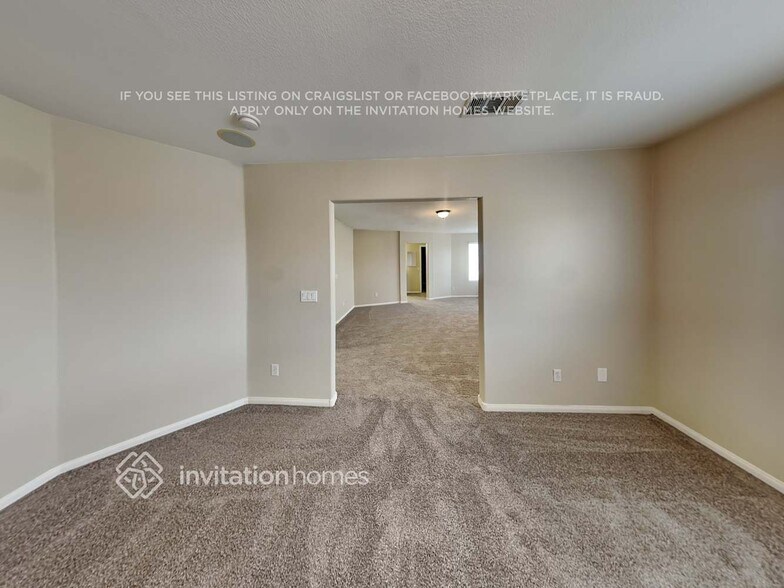 Building Photo - 494 Fiddlehead Ave