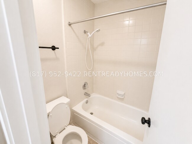 Building Photo - 9902 Plainfield Dr