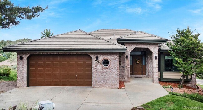Primary Photo - **Beautiful 5 Bed 4 Bath home for rent in ...