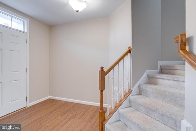 Building Photo - 7012 Trek Way