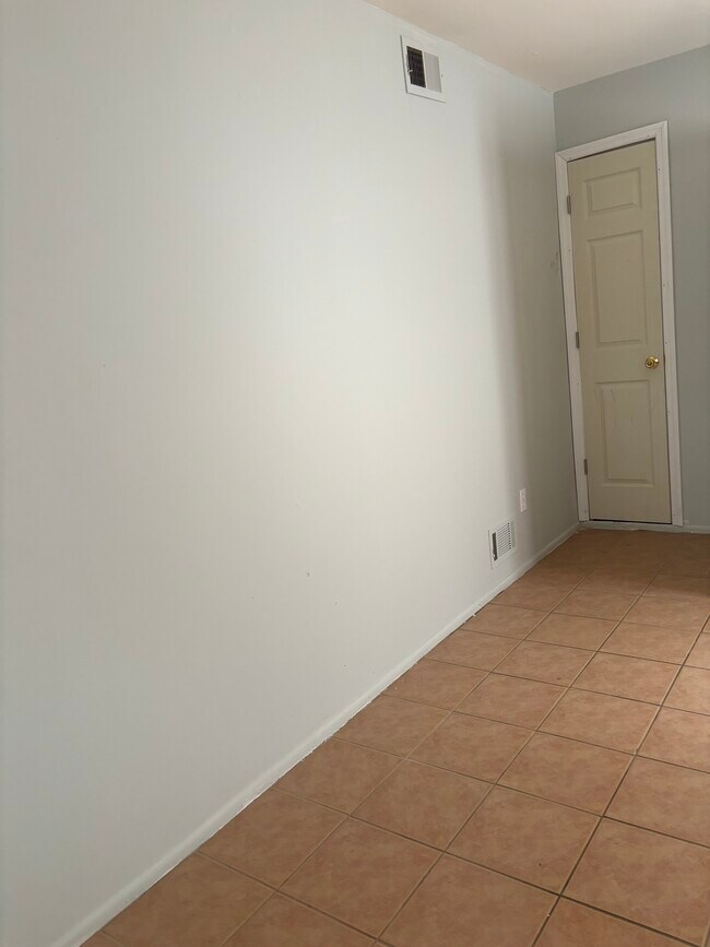 Building Photo - 249 Arlene St