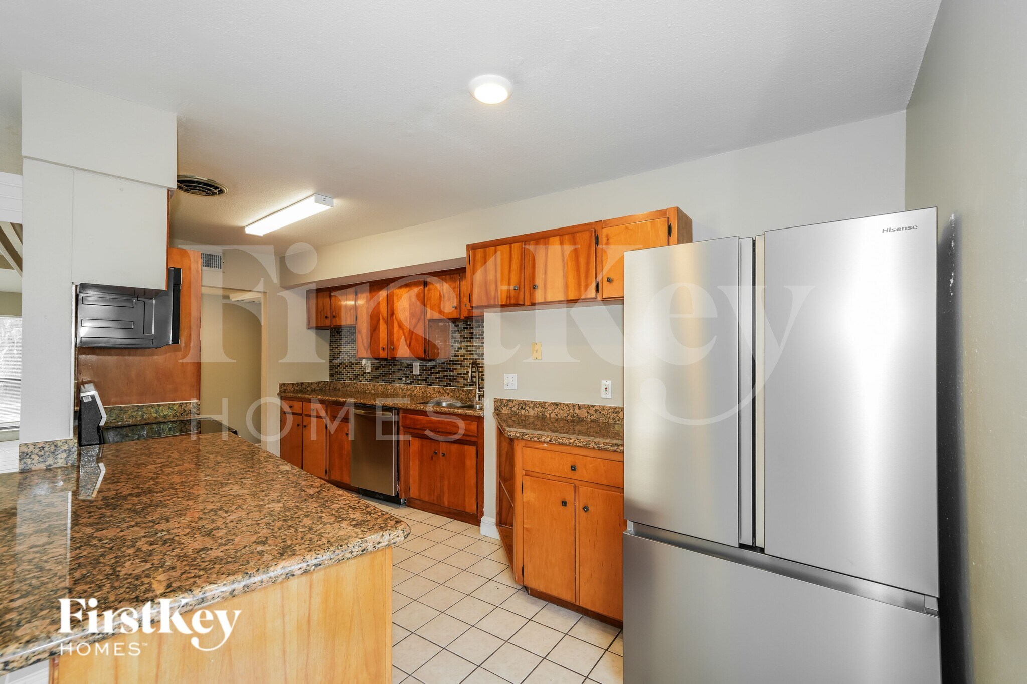 Building Photo - 8020 N Ola Ave