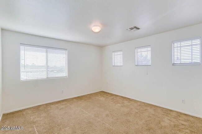 Building Photo - 6321 S 4 Peaks Pl