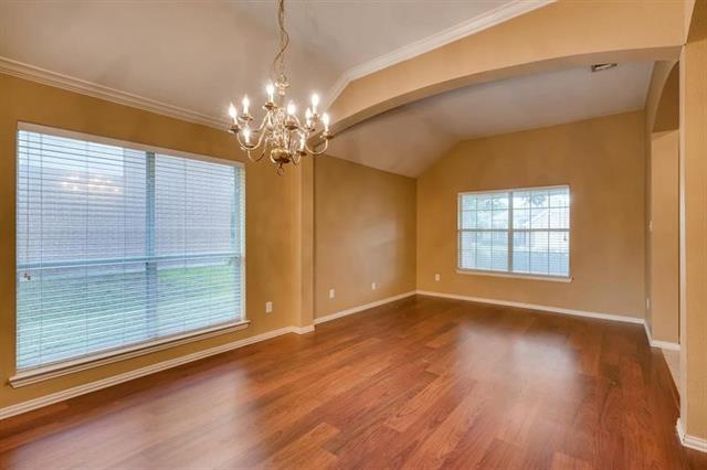 Building Photo - 3211 Bloomfield Trail